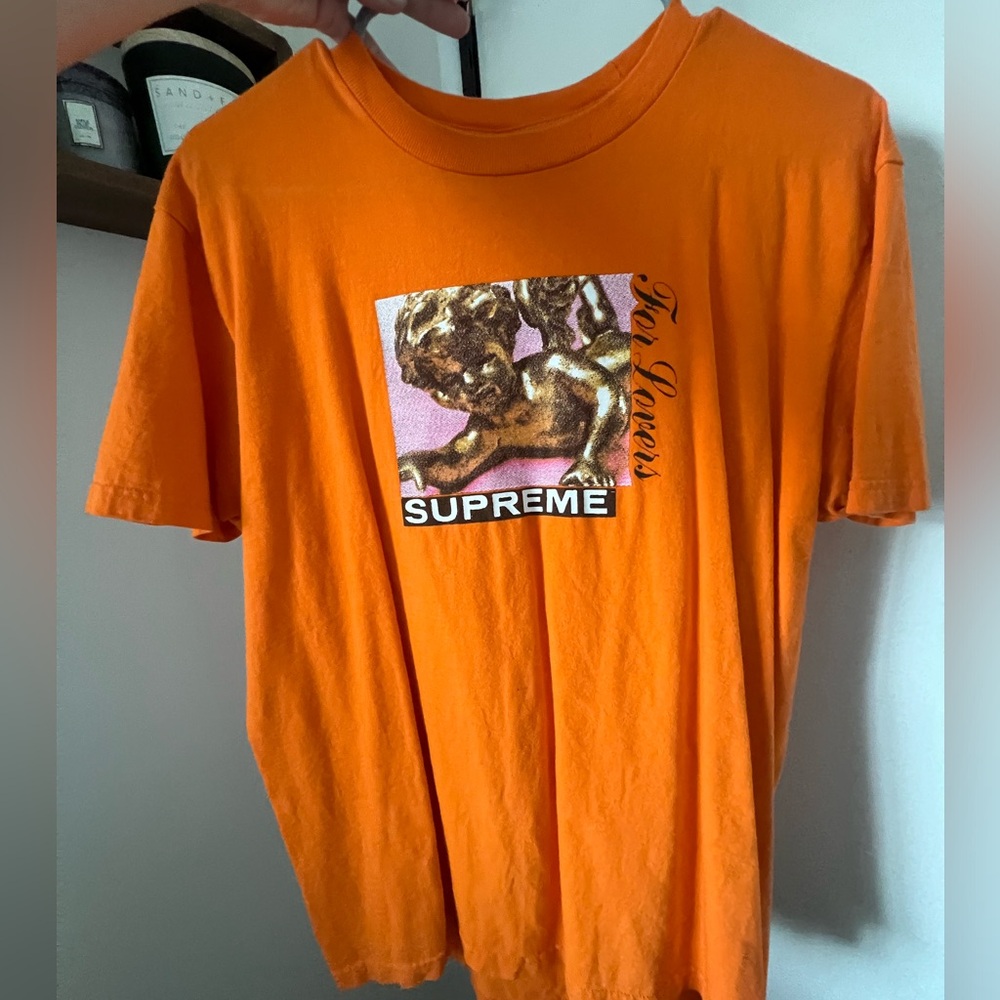 Supreme t shirt